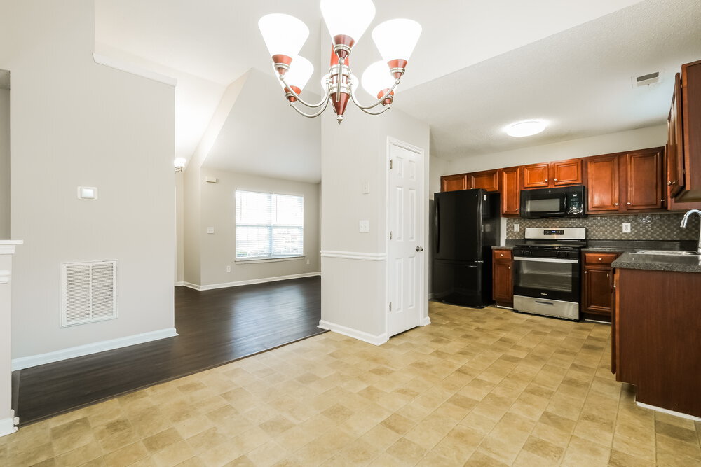 Building Photo - 4352 Arabian Way SW