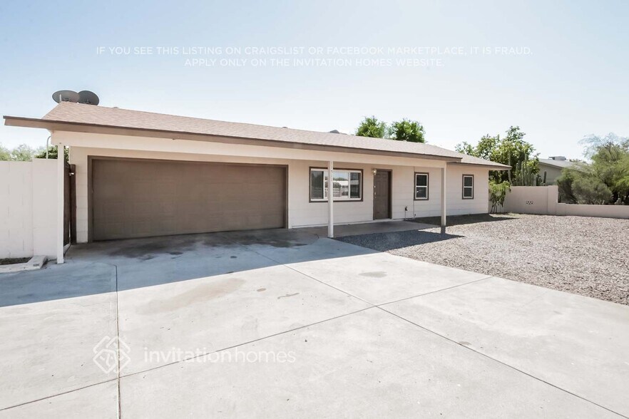 Building Photo - 11511 E Broadway Rd