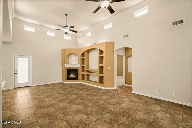 Building Photo - 14117 Rainbow Point Dr