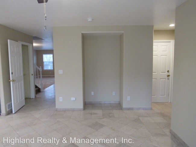 Building Photo - 4 br, 3 bath House - 1174 Sunbird Ave