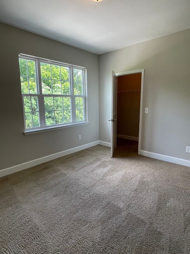 Building Photo - 8605 Peckham Ln
