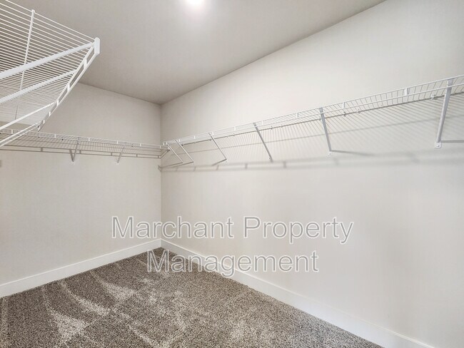 Building Photo - 130 Outback Dr