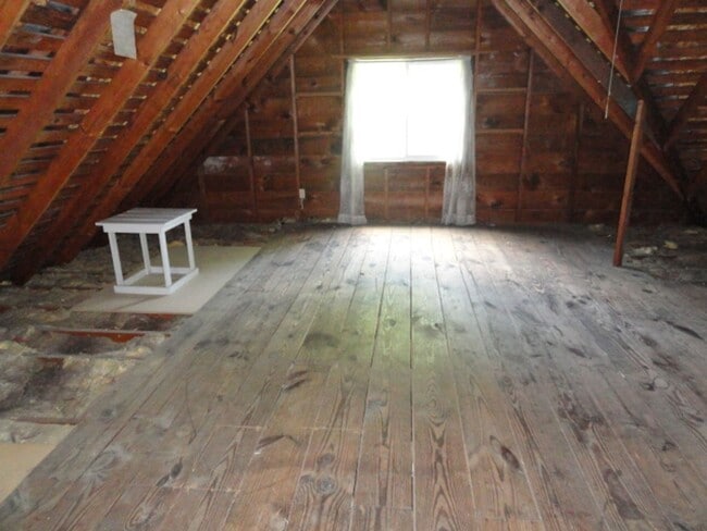 Building Photo - 1209 S W Ave