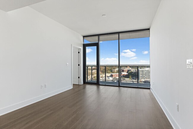 Building Photo - 2 Bed 2 Bath Apartment in West Midtown!