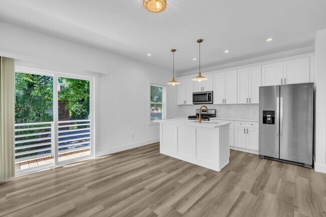 Building Photo - *Modern Construction Luxury Townhome - Downtown Raleigh*