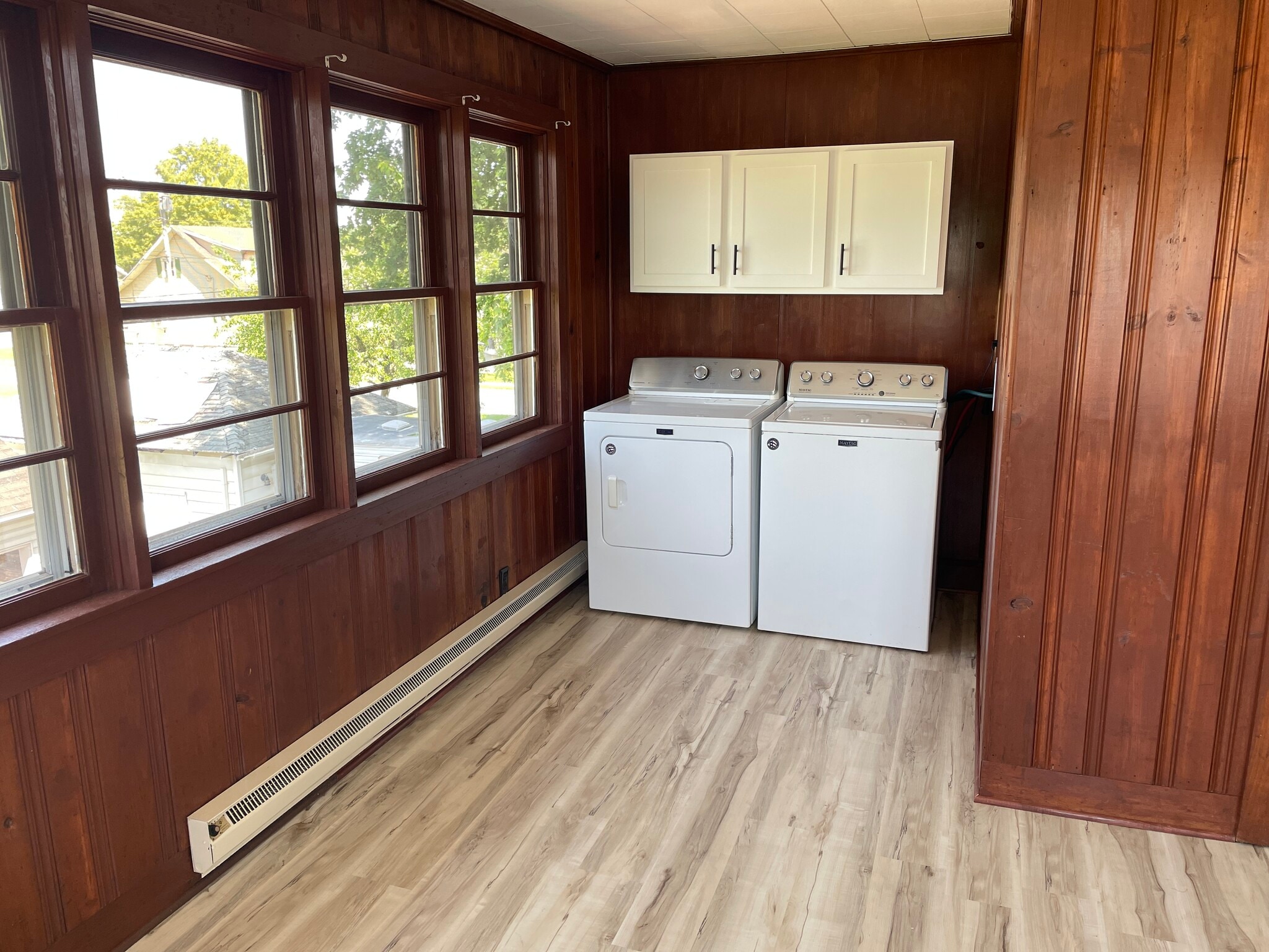 Laundry Area - 661 N Washington St