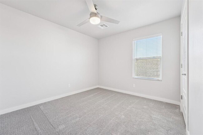 Building Photo - 520 NW 176th Terrace