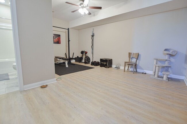 Building Photo - Pet Friendly Four Bedroom with Basement!