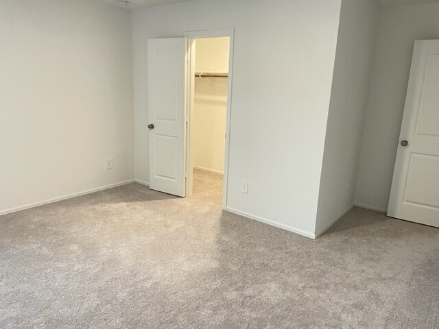 Building Photo - 1806 Champions Dr