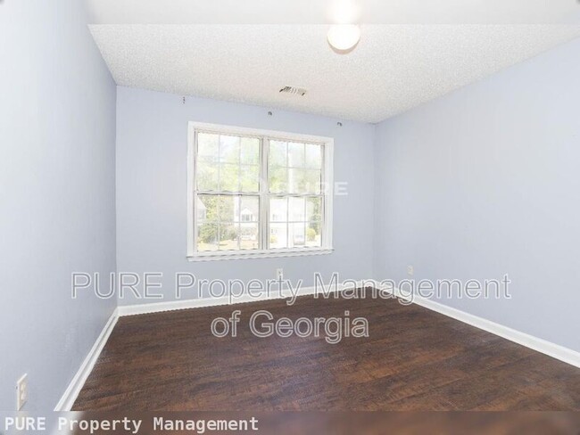 Building Photo - 457 Darter Dr NW