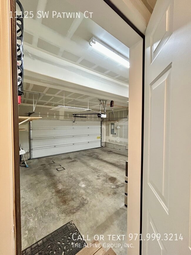 Building Photo - 11125 SW Patwin Ct