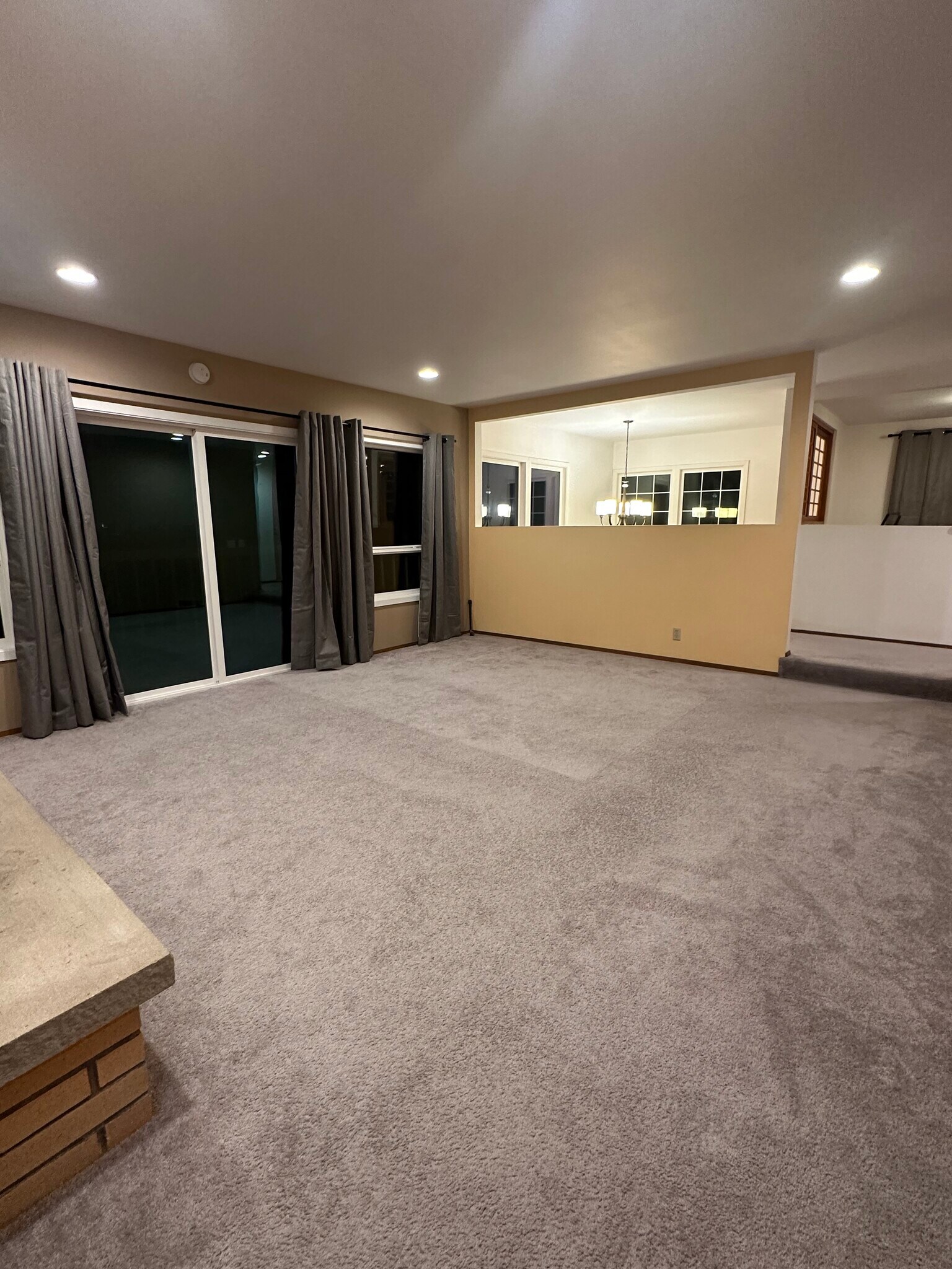 Living room - 4234 S 252nd Pl