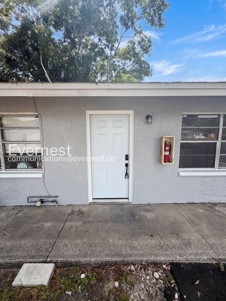 Building Photo - 5633 Crissman Dr N