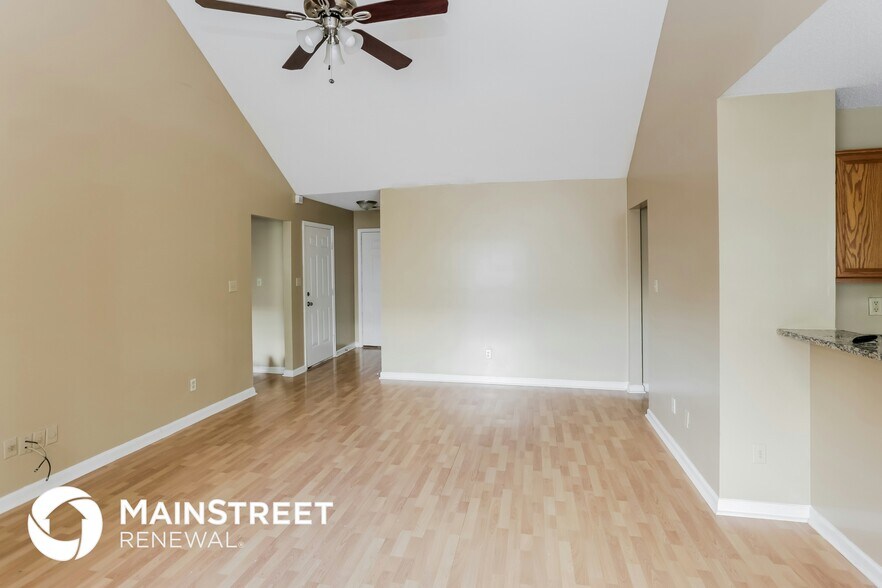 Building Photo - 7094 Showboat Ln