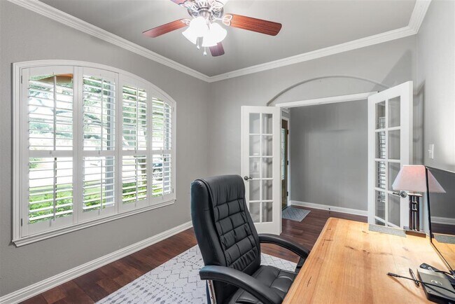 Building Photo - 420 Wild Rose Dr