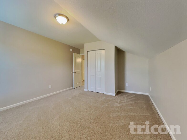 Building Photo - 302 Merchants Dr