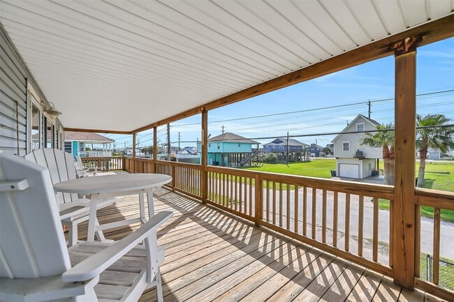 Building Photo - 21600 Zachary Dr