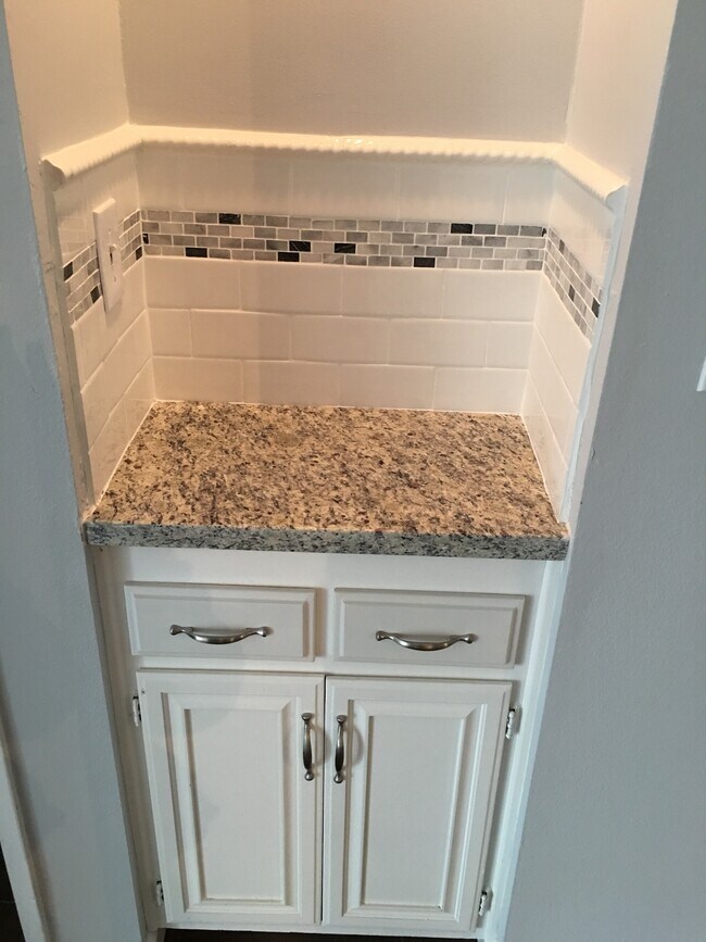 Building Photo - 500 Cagney Ln