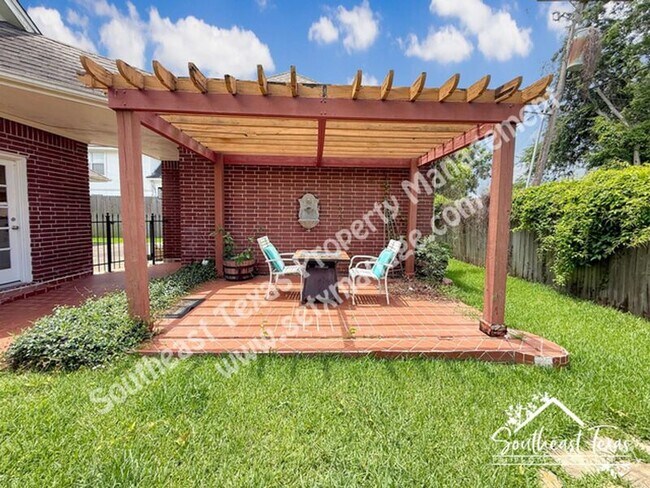 Building Photo - 4980 Littlewood Dr