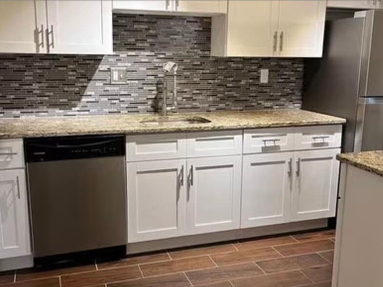 Building Photo - 306A Kelly Cv