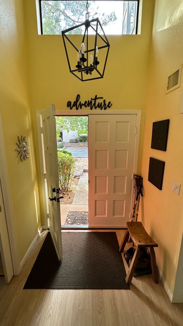 Building Photo - Furnished, 6-month minimum rental, Procure Only