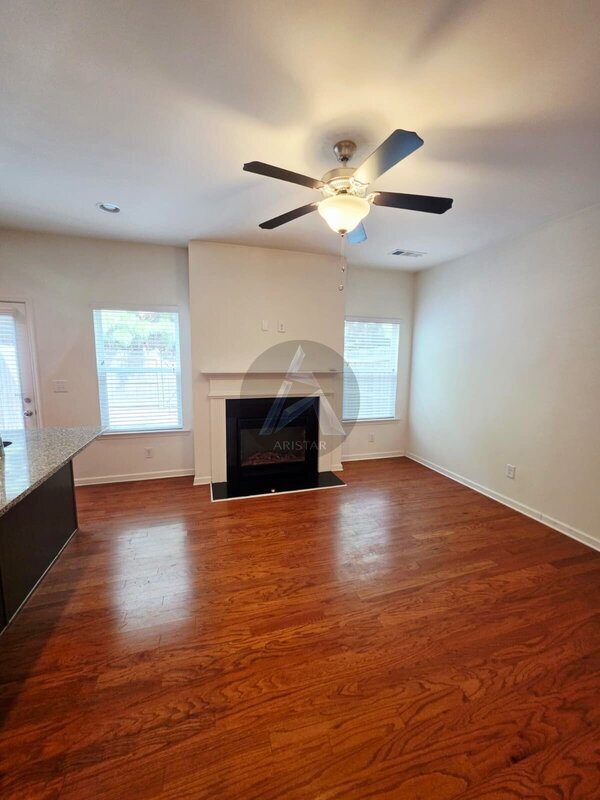 Building Photo - 5270 Mill Way