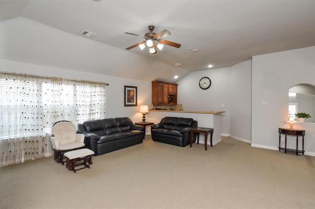 Building Photo - 9750 Candlewood Dr