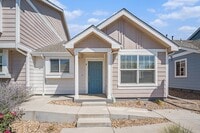 Building Photo - AVAILABLE NOW!  Close to the Airport?? and...