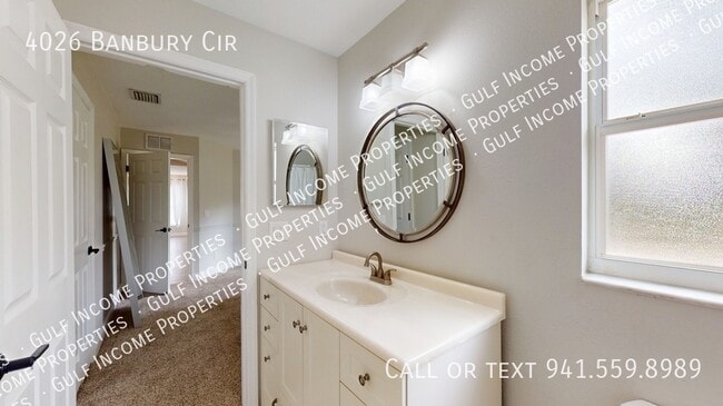 Building Photo - 4026 Banbury Cir