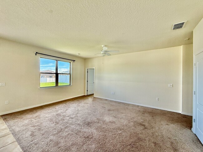 Building Photo - 5428 Animosh Ct