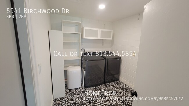 Building Photo - 5941 Birchwood Dr