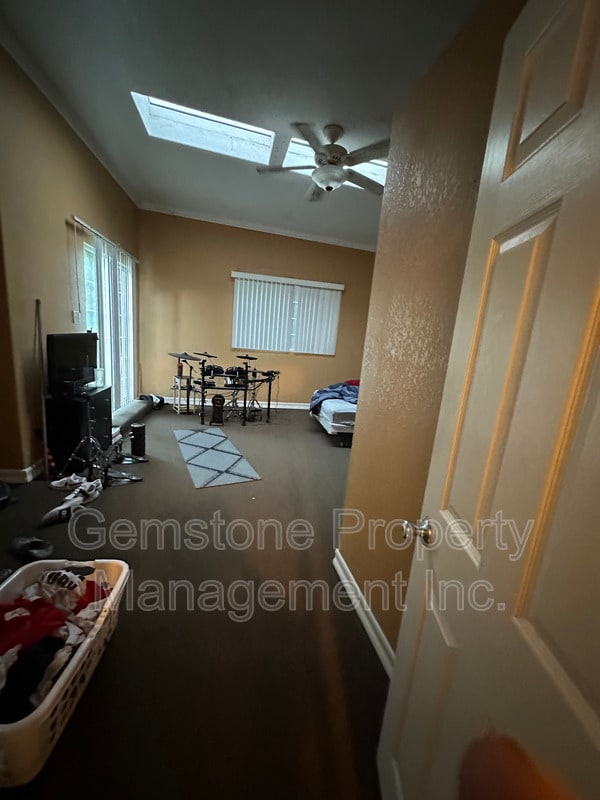 Building Photo - 4839 Campanile Dr