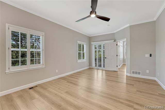 Building Photo - 9885 Greensview Cir
