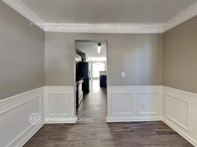 Building Photo - 204 Maywood Path