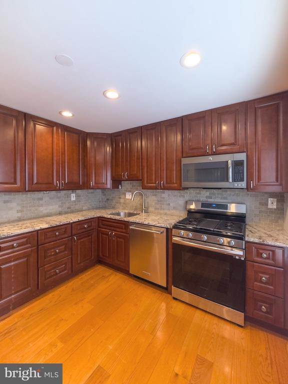Building Photo - 2419 Ansdel Ct