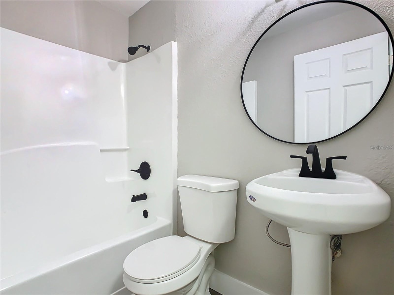 Building Photo - 3208 Sabal Palms Ct