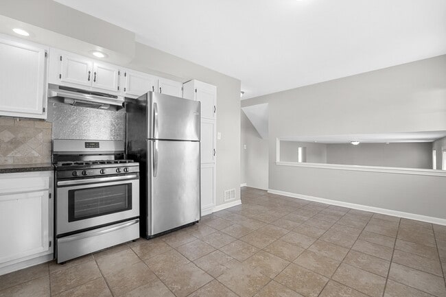 Building Photo - 4290 Norwood Dr