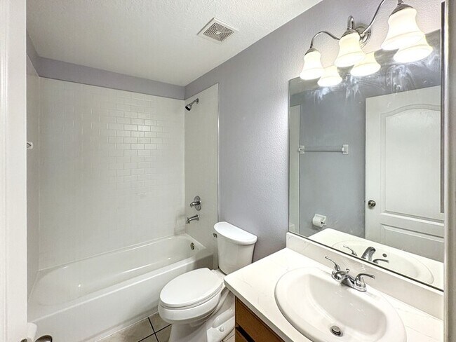 Building Photo - 5406 Fieldstone Dr