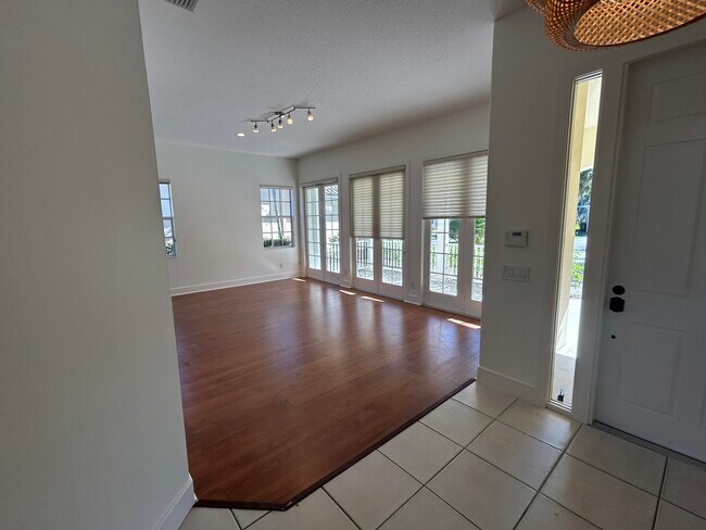 Building Photo - 8455 Belize Pl