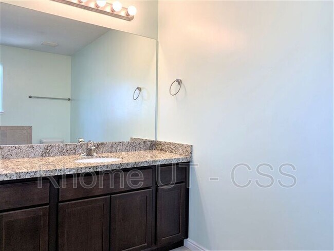 Building Photo - 13567 S Florenza Way