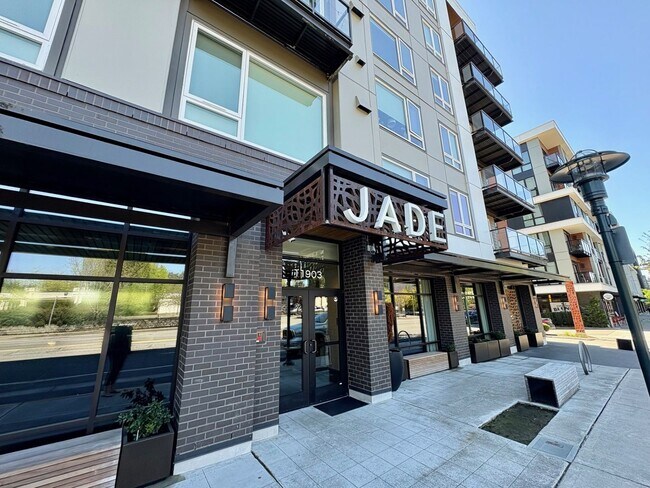 Building Photo - Jade Condominiums ~ Kirkland/Totem Lake