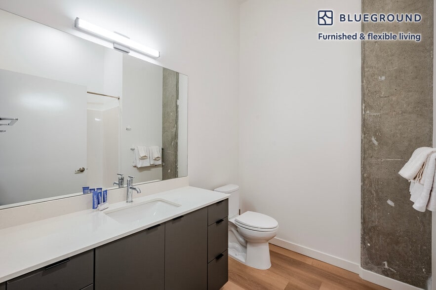 Building Photo - 2245 NW 56th St