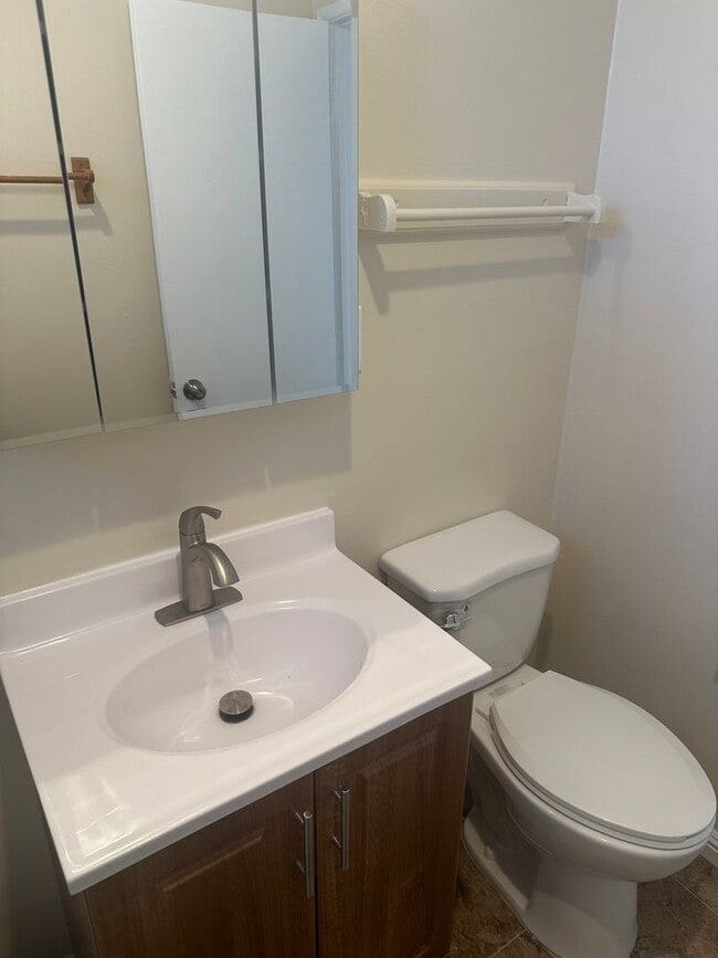 Building Photo - 3635 W 110th St