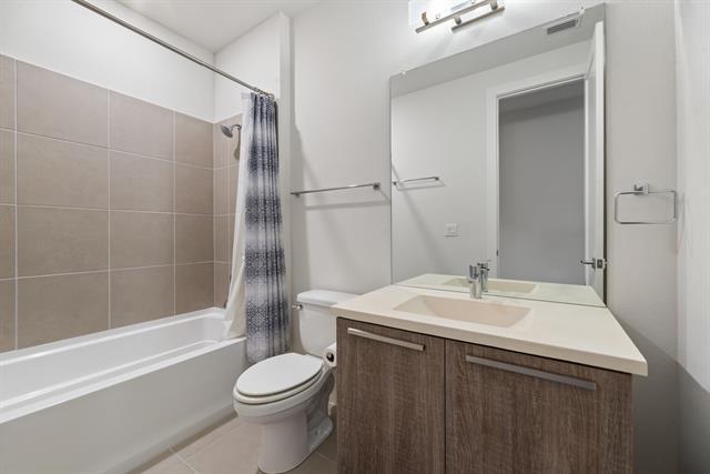 Building Photo - 5160 Statesman Ln