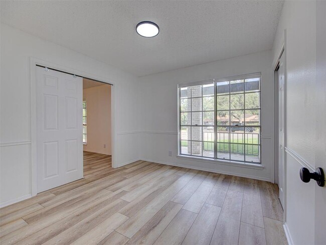 Building Photo - 7602 Pebble Brook Cove