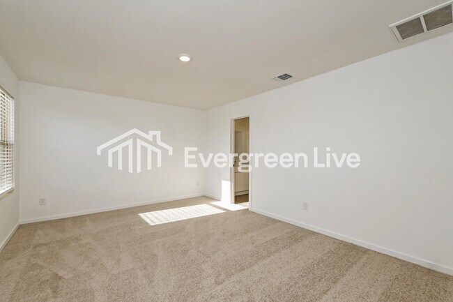 Building Photo - 9600 NW 125th St