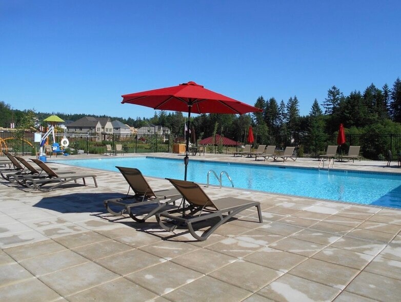 Community Pool! - 13102 SW Aubergine Ter