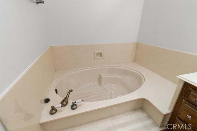 Building Photo - 480 Kakkis Dr