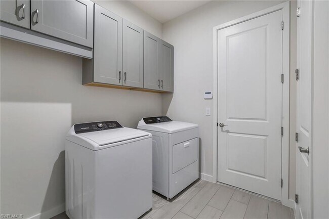 Building Photo - 14716 Kingfisher Lp