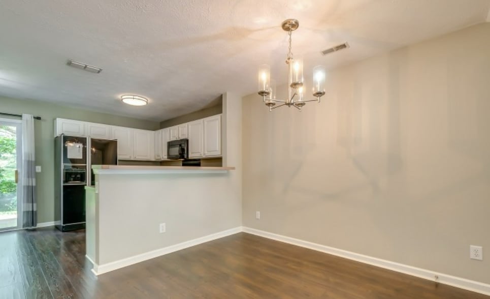 Building Photo - 466 Flintlock Ct